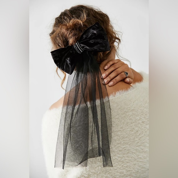 New🌟Velvet Droopy Bow - Picture 1 of 7